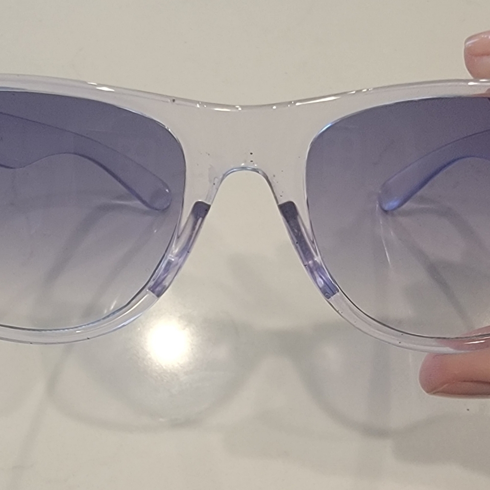 Cute clear sunglasses like new!